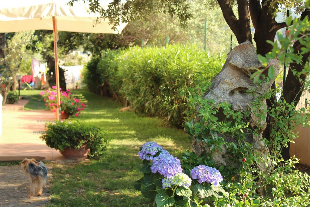 Torpè B&B I Mari מראה חיצוני תמונה